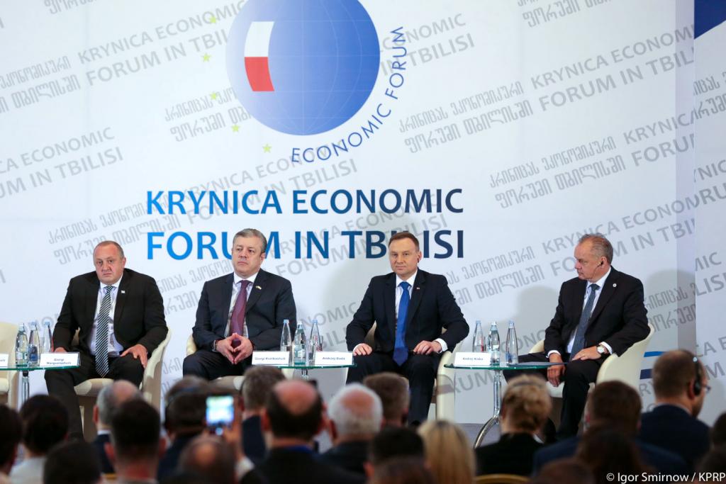 Prezydent Andrzej Duda podczas inauguracji obrad Forum Ekonomicznego w Tbilisi. Fot. Iwan Smirnow/KPRP