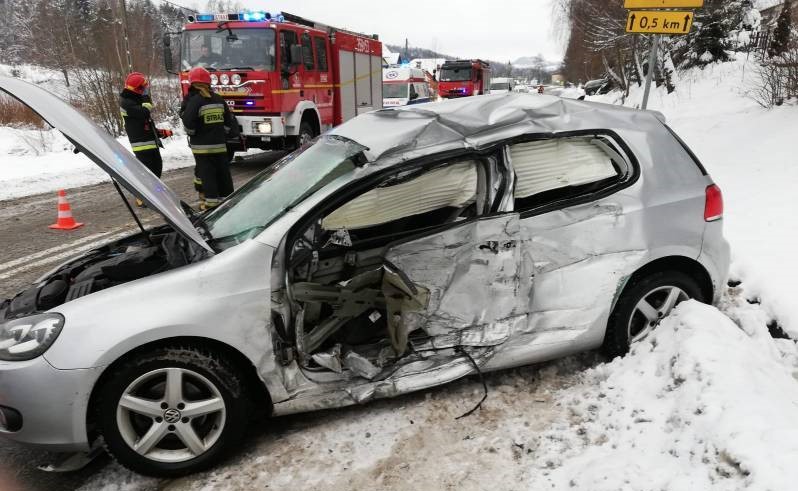 Wypadek w Podolu-Górowej. Uszkodzony Volkswagen
