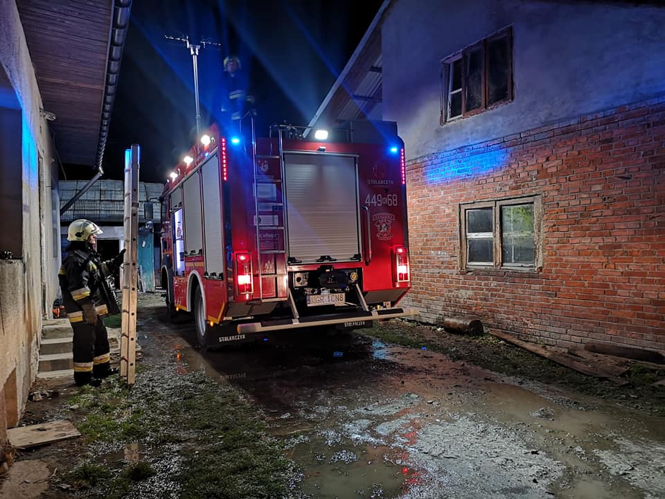 Szczęście w nieszczęściu: spłonął garaż, ale ciągnik ocalał