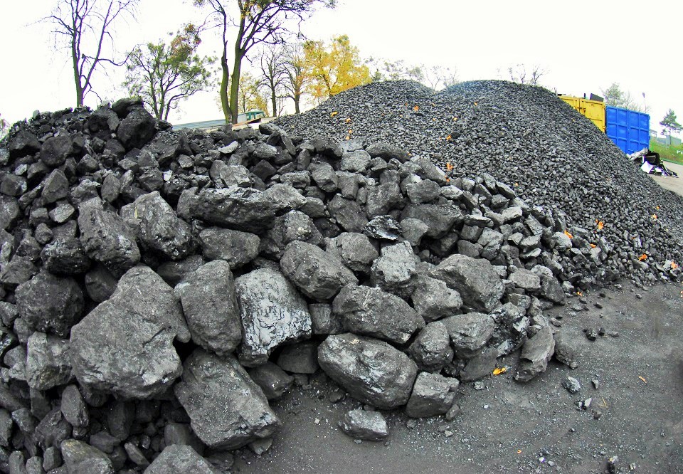 Rządowy węgiel w Chełmcu? Część mieszkańców może odejść z kwitkiem