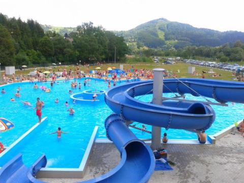 24 czerwca, czyli już w najbliższą sobotę otwarty zostanie basen na Radwanowie w Piwnicznej-Zdroju. Zobaczcie, jakie w tym roku są ceny biletów.