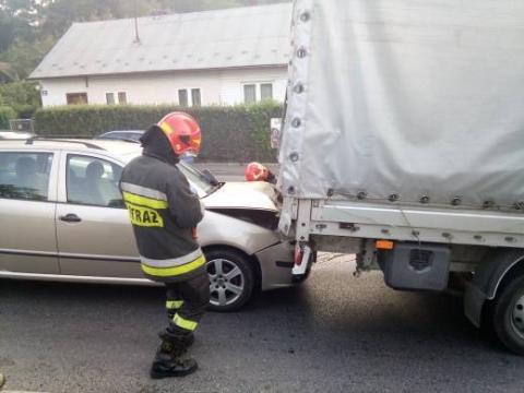 Nowy Sącz: Kraksa na ul. Tarnowskiej. Zderzyły się aż trzy samochody