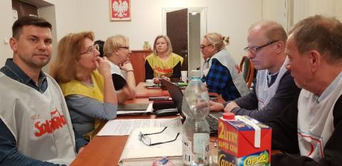 Nauczyciele z „Solidarności” odpuścili okupację małopolskiego kuratorium