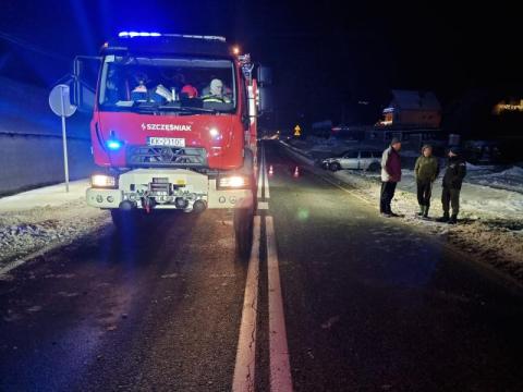 Poważny wypadek w Siołkowej, są ranni. Duże utrudnienia na drodze krajowej