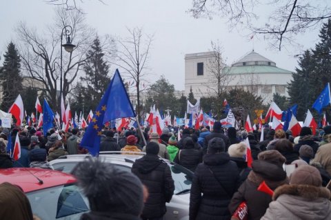 demonstracja przed Sejmem