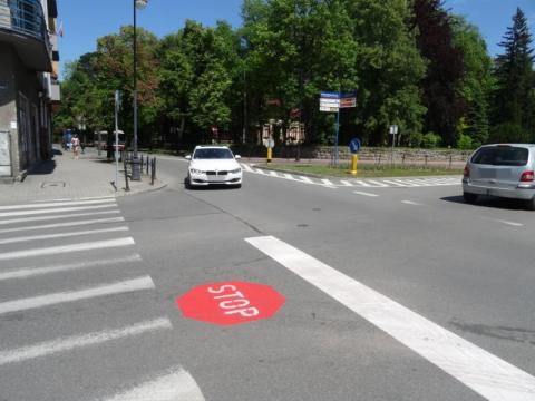 Nowy znak na skrzyżowaniu ul. Mickiewicza i Jagiellońskiej