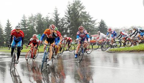 Tour de Pologne: Dziś o grzechach kibiców. Nie karmić kolarza!