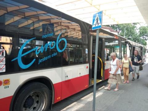 Autobus linii 8 jeździ zmienioną trasą. Skąd te utrudnienia?