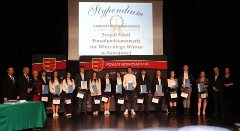 142 tysiące złotych dla najzdolniejszych uczniów sądeckich szkół powiatowych! 