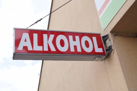 Nowy Sącz: Hojnor chce ograniczenia sprzedaży alkoholu a prezydent przypomina o opłatach