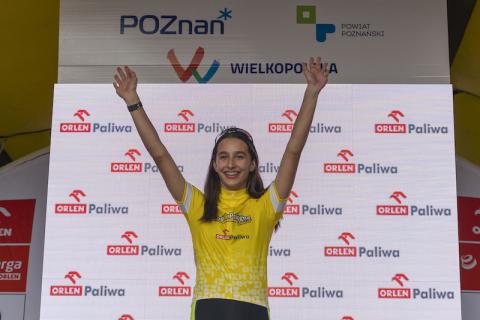 Na metę w Poznaniu wjechała pierwsza. Magda Polańska z Powrożnika liderką Tour de Pologne Junior 2023