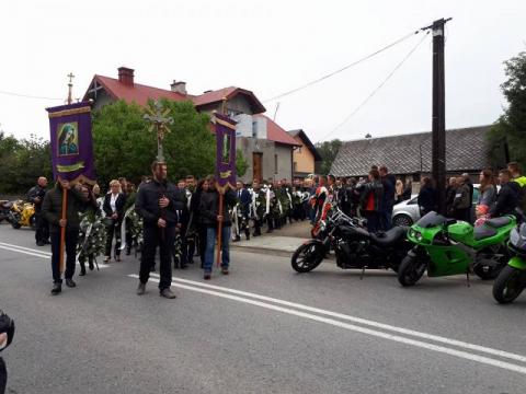 Pogrzeb 24-letniego motocyklisty z Tylicza