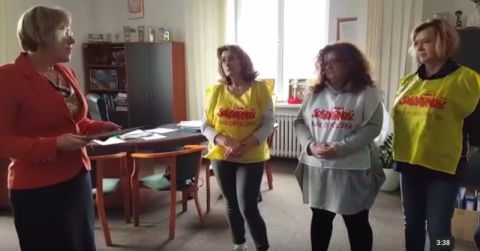 Nauczyciele z Nowego Sącza okupują małopolskie kuratorium. Żądają podwyżek 