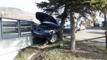 Wypadek w Siołkowej. Samochód BMW zderzył się z dostawczakiem 