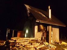 Paliło się w Łomnicy-Zdroju: pożar wybuchł na poddaszu domu