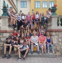 Młodzież ze szkół w Marcinkowicach i Krasnem Potockim na Węgrzech
